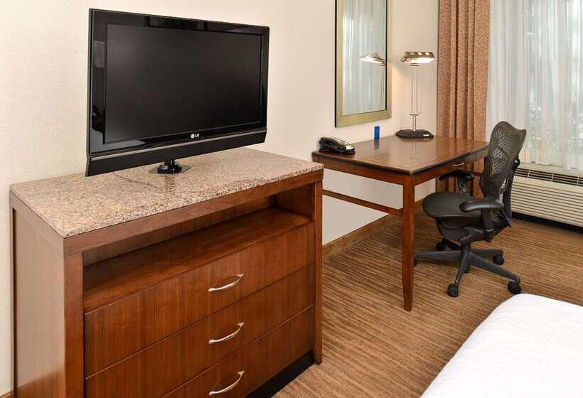 هتل Hilton Garden Inn Dallas/addison