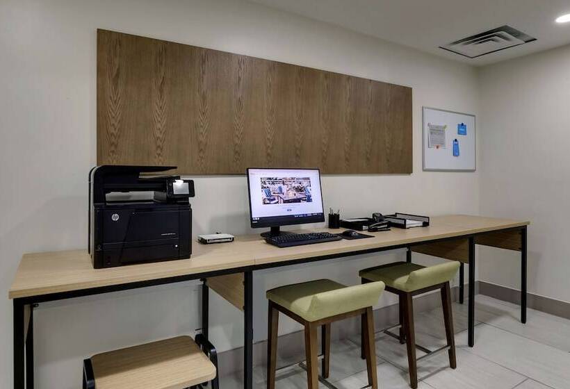 هتل Hilton Garden Inn Fort Worth/fossil Creek