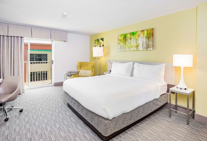 هتل Hilton Garden Inn Orange Beach Beachfront