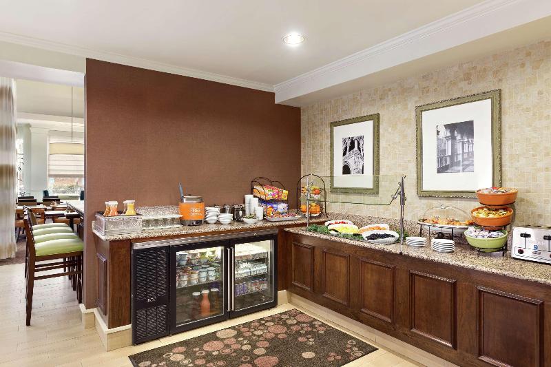 בית מלון כפרי Hilton Garden Inn Shelton