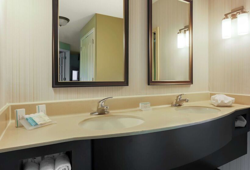בית מלון כפרי Hilton Garden Inn Tallahassee
