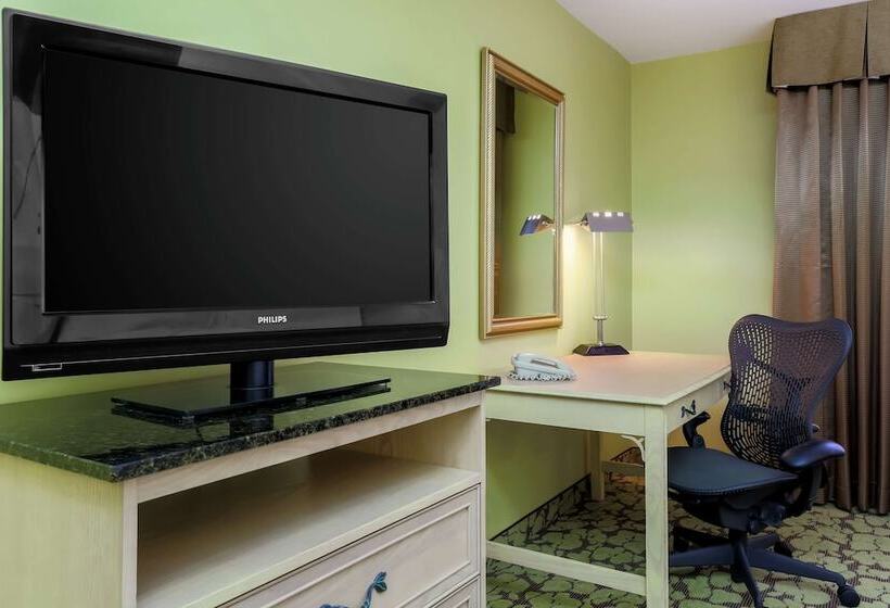 בית מלון כפרי Hilton Garden Inn Tallahassee