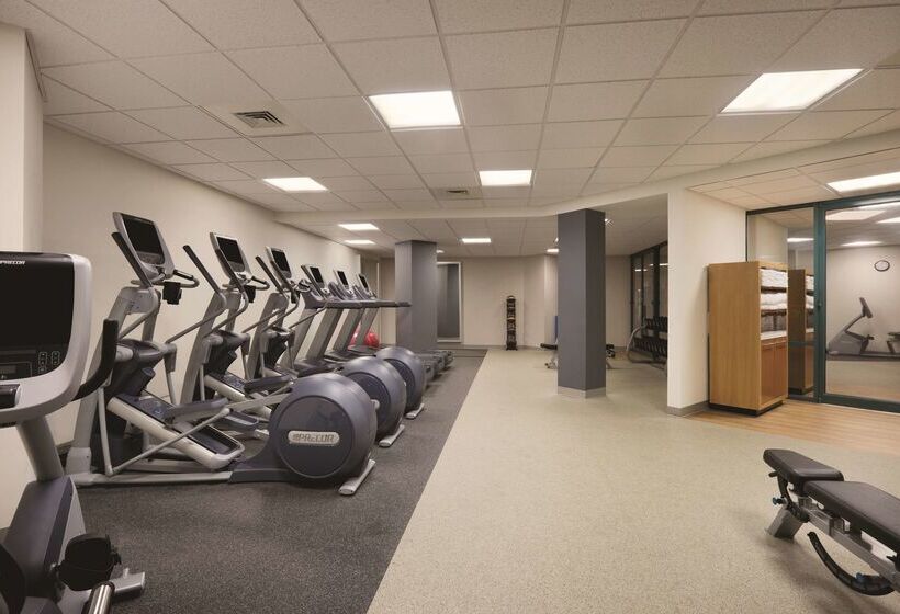 فندق Hilton Long Island/huntington