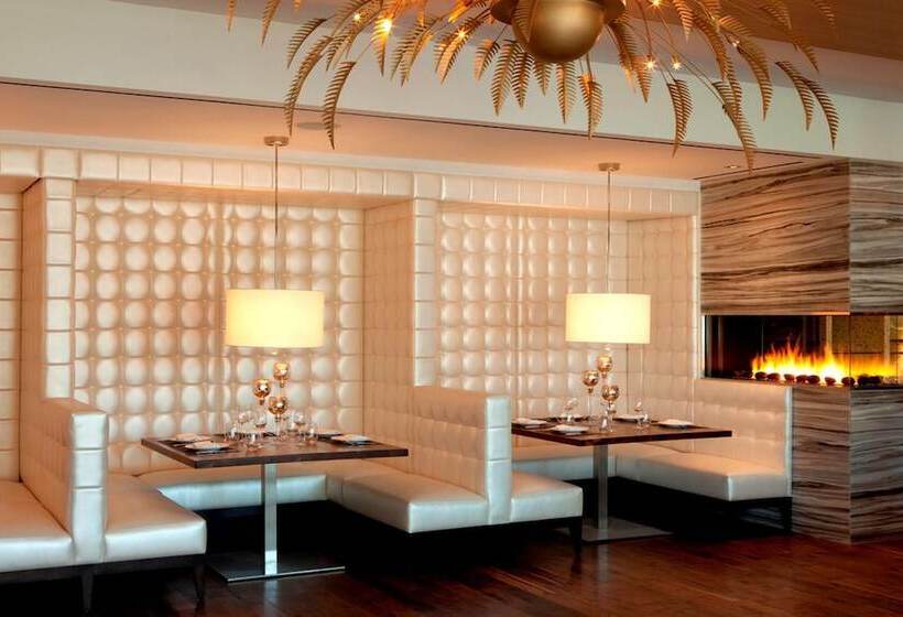 בית מלון כפרי Hilton Mclean Tysons Corner