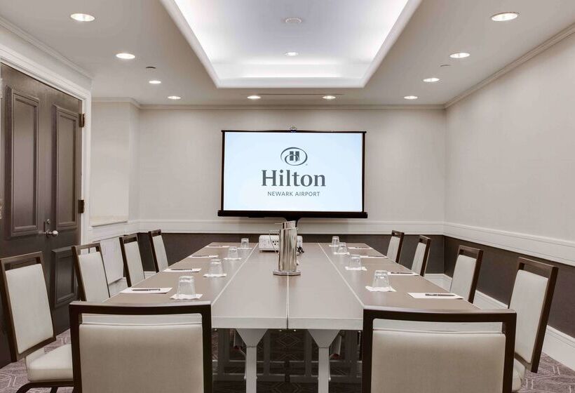 هتل Hilton Newark Airport