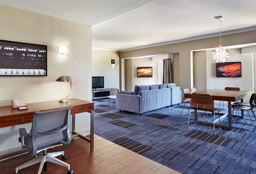 هتل Hilton Newark Airport