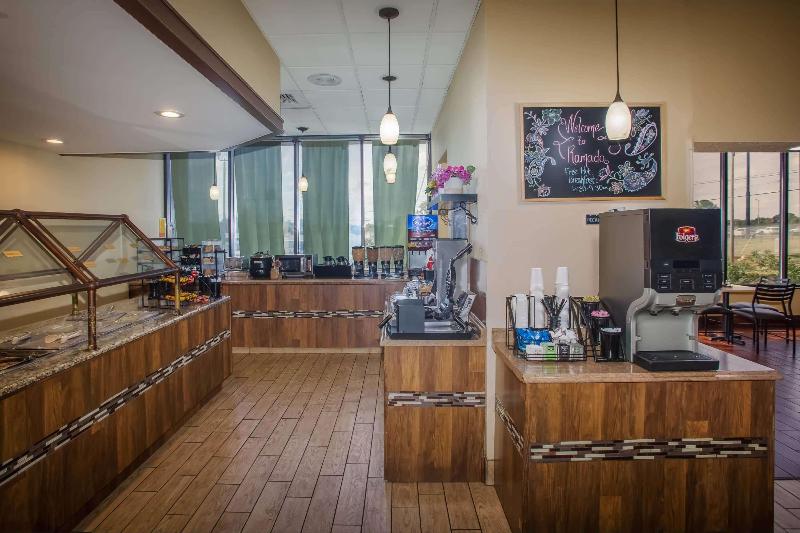 בית מלון כפרי Ramada By Wyndham Statesville