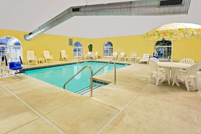 Microtel Inn & Suites By Wyndham Prairie Du Chien