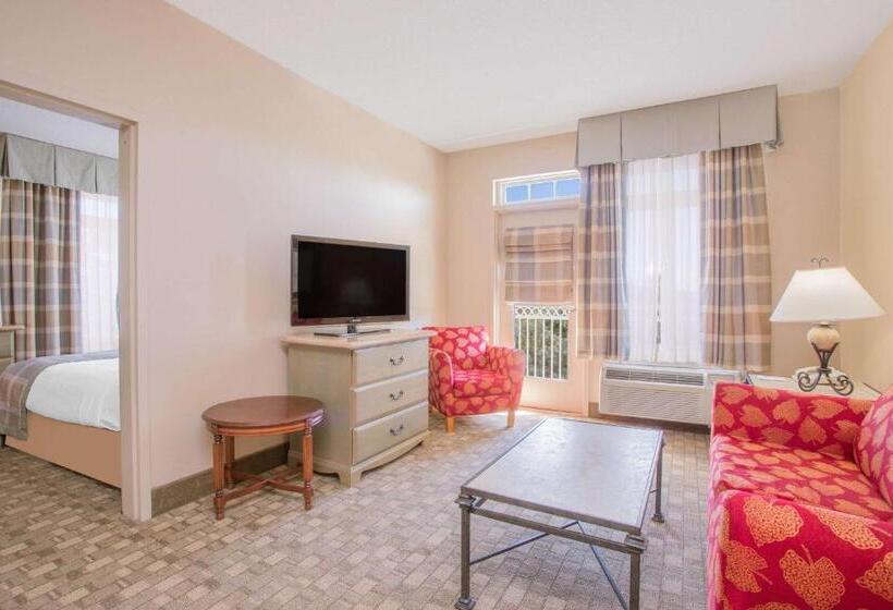 Курорт Hawthorn Extended Stay By Wyndham Conyers