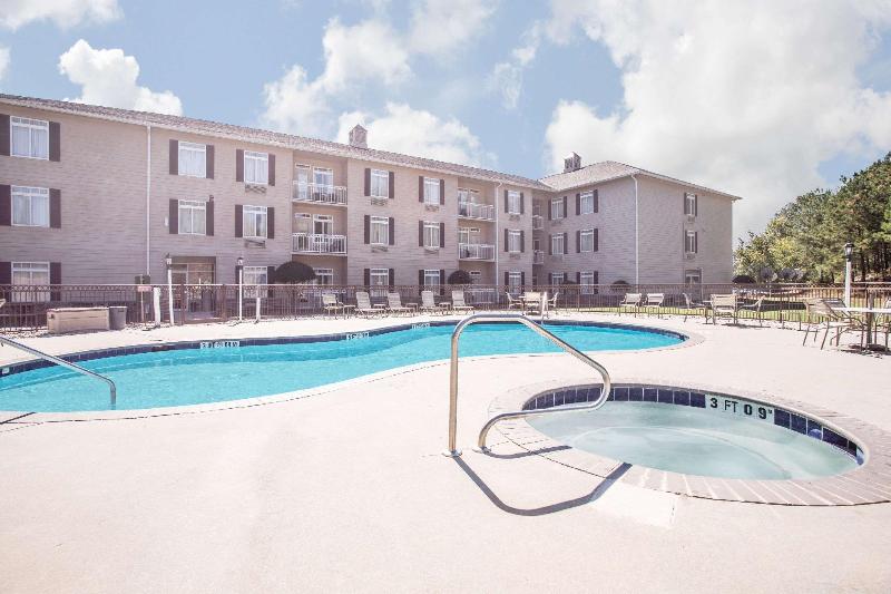 Курорт Hawthorn Extended Stay By Wyndham Conyers