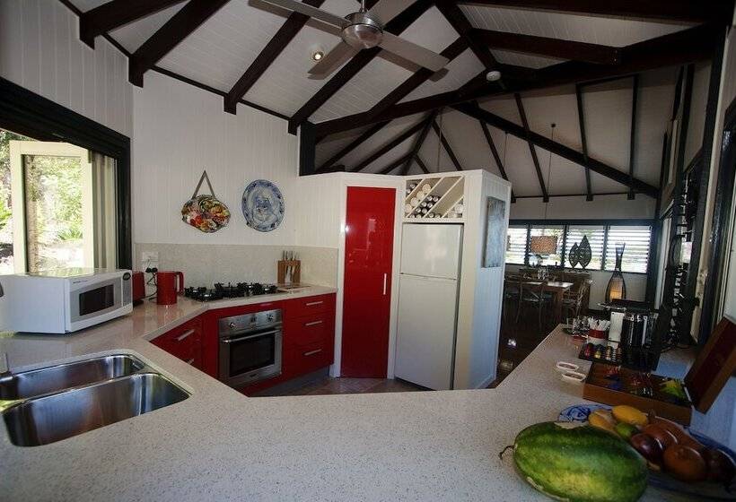 Bedarra Beach House