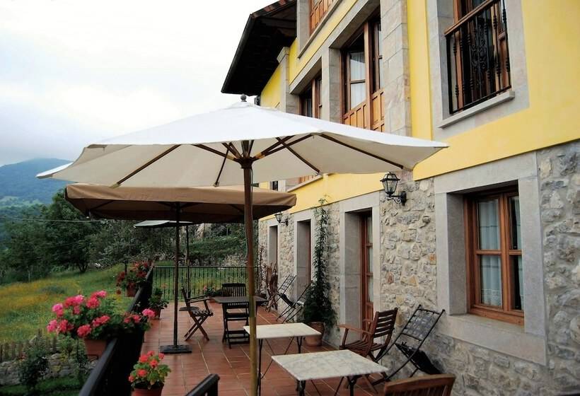 بنسيون Balcon Picos De Europa