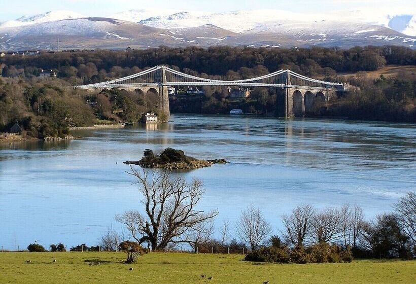 Lon Y Traeth Bed & Breakfast