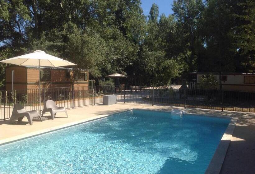 בית מלון כפרי Des Roulottes En Provence
