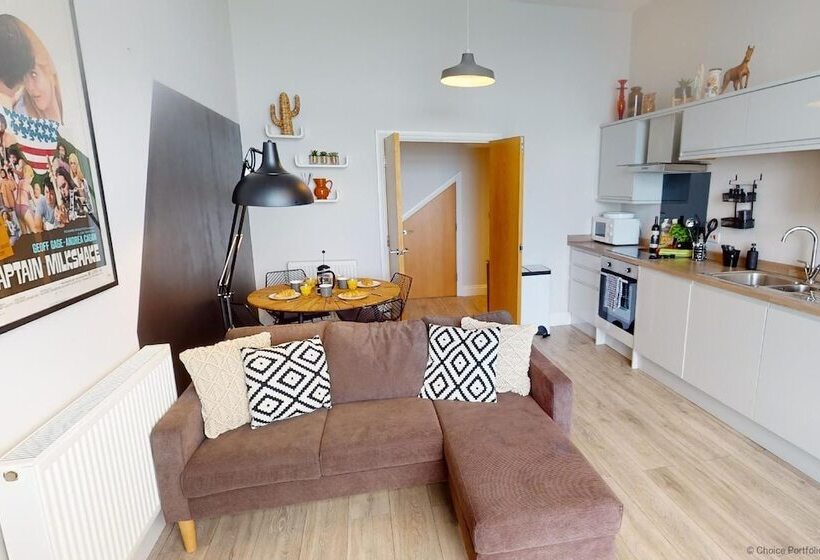 Ilfracombe Cheyne Beach Villa 2 Bedrooms