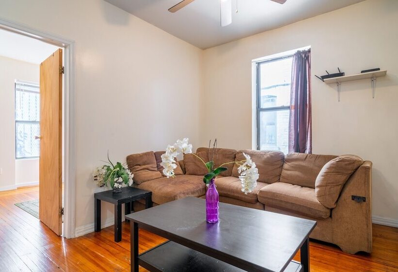 پانسیون Furnished Eastern Parkway Guest House
