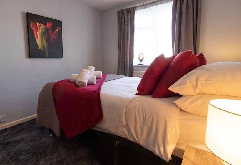 膳宿费 Rivermead Serviced Accommodation