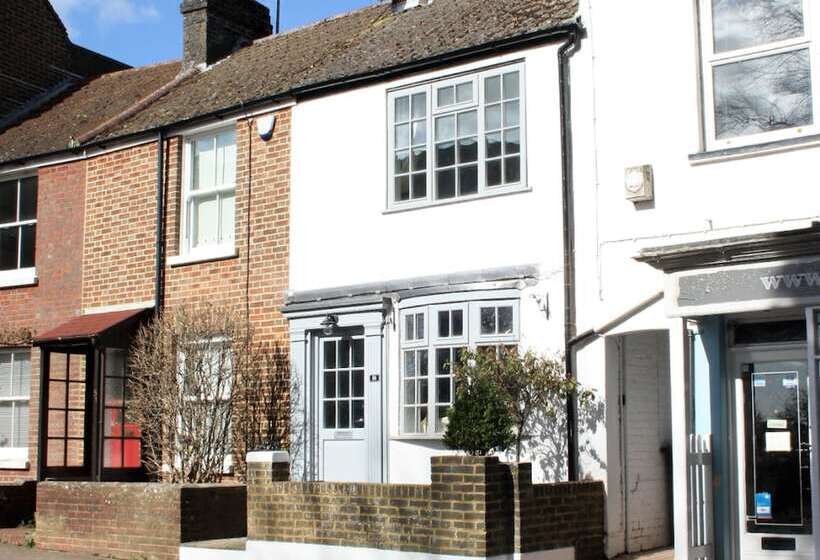 Hurst Cottage