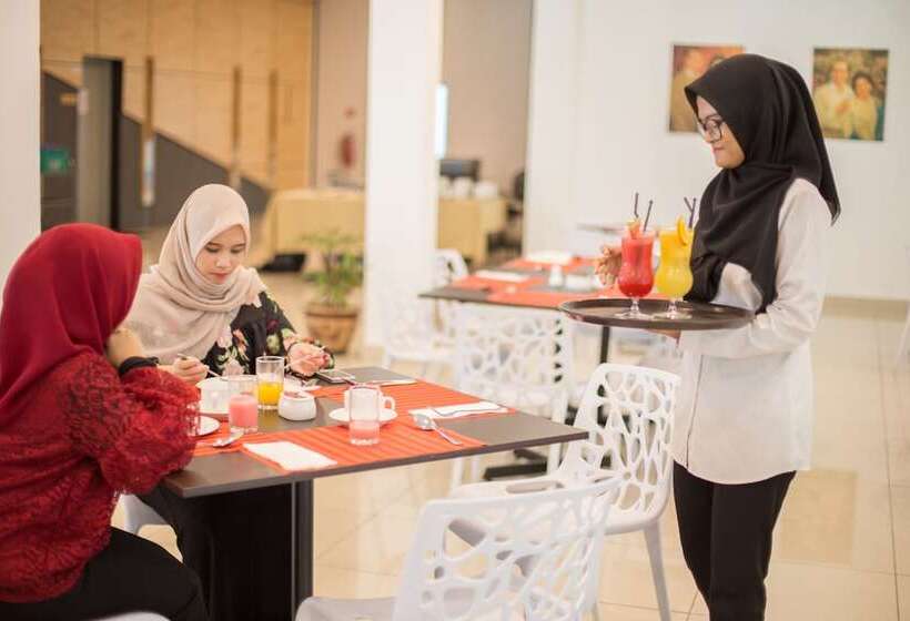 Adya Hotel Chenang
