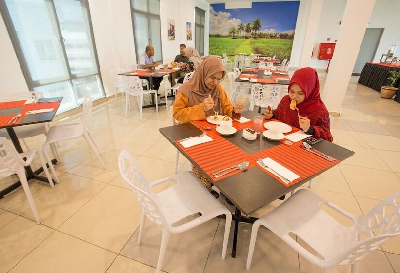 Adya Hotel Chenang