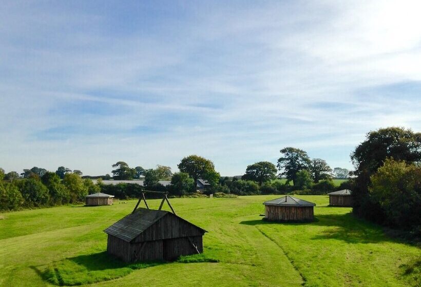 فندق Grey Willow Yurts