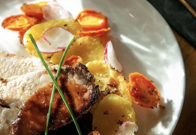 ホテル Hôtel Des Pins