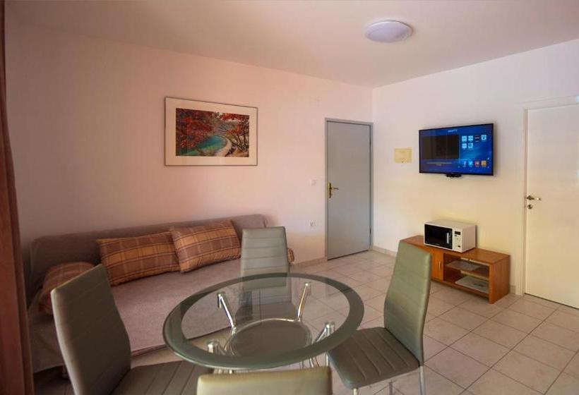 Dani Apartments