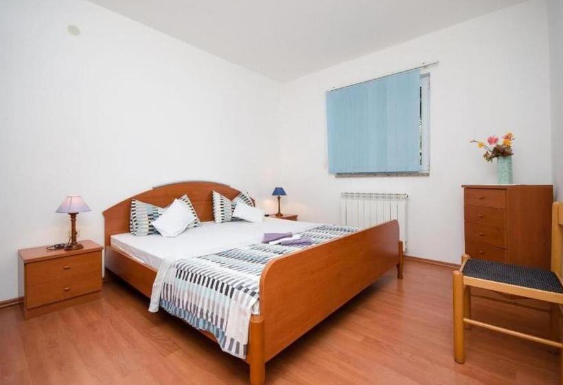 Apartments Krunoslav