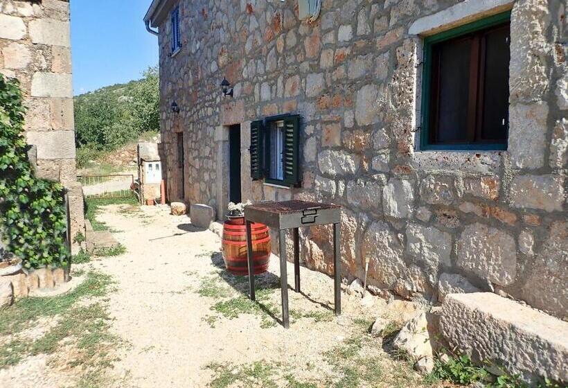 Mareta   Apartment In A Stone House