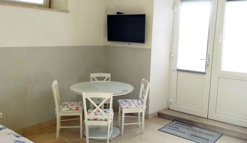 Apartments Luce I Jure