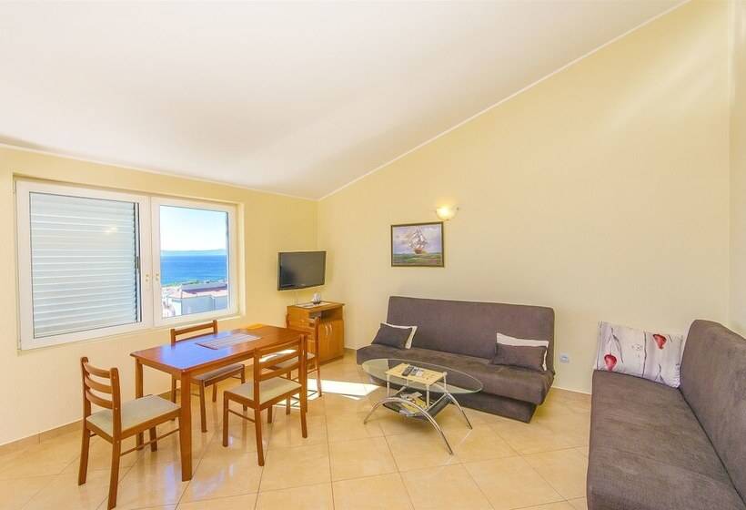 Apartments Seaview