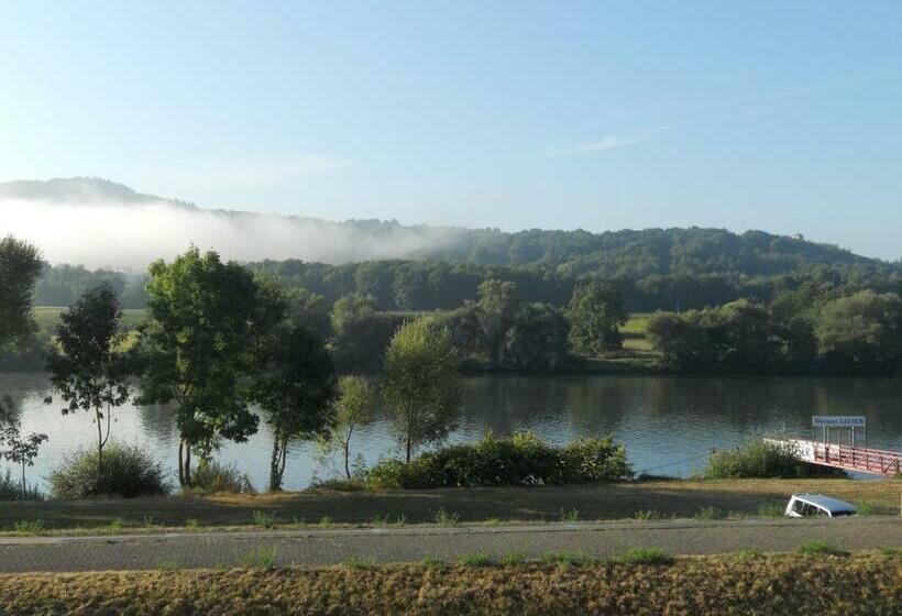 Ferienwohnungen   Moselblick