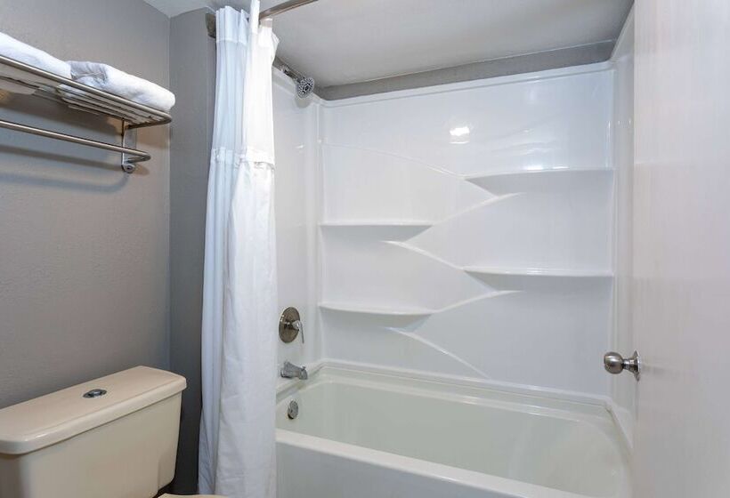 فندق Baymont By Wyndham Marianna