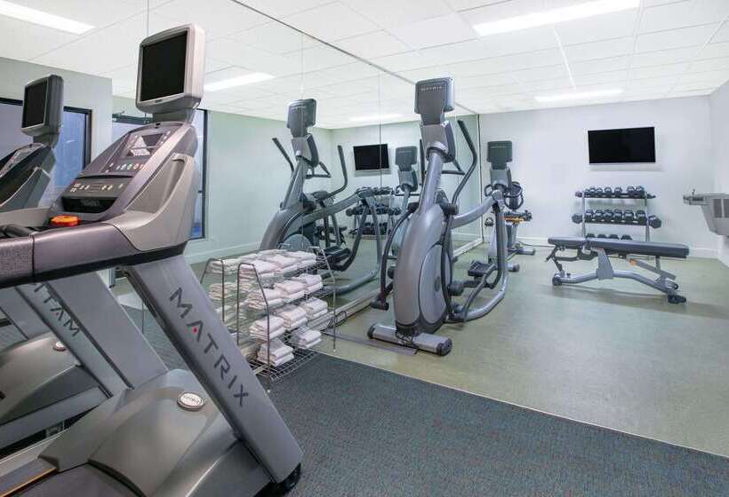 فندق Baymont By Wyndham Roswell