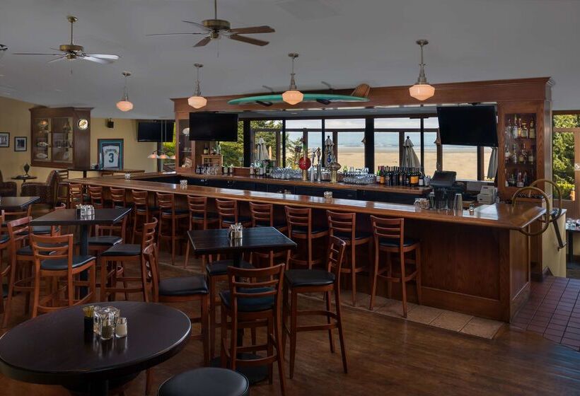 هتل Best Western Plus Agate Beach Inn