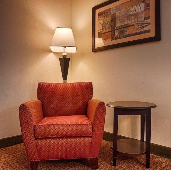 هتل Best Western Plus Edison Inn