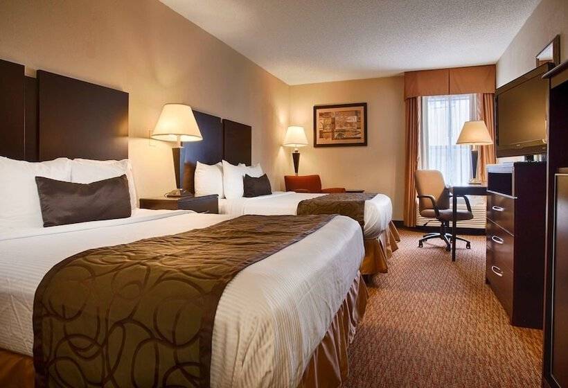 فندق Best Western Plus Edison Inn