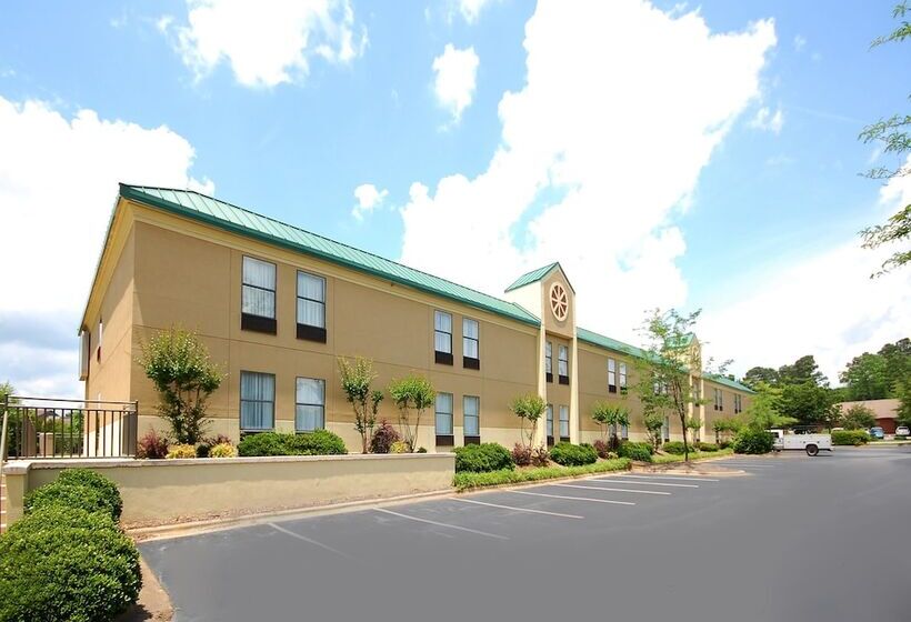 هتل Best Western Plus Edison Inn