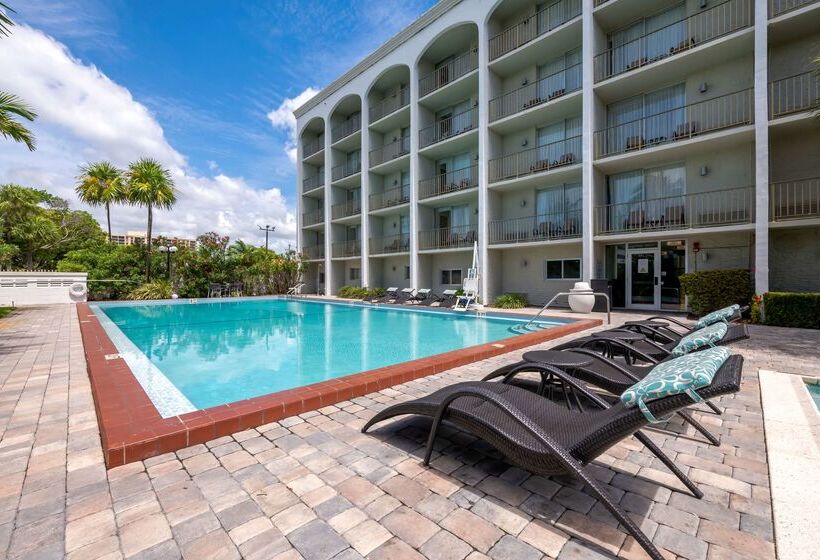 هتل Best Western Plus North Miami Bal Harbour
