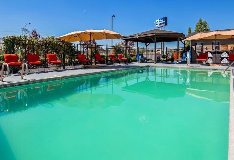 호텔 Best Western Woodburn Inn