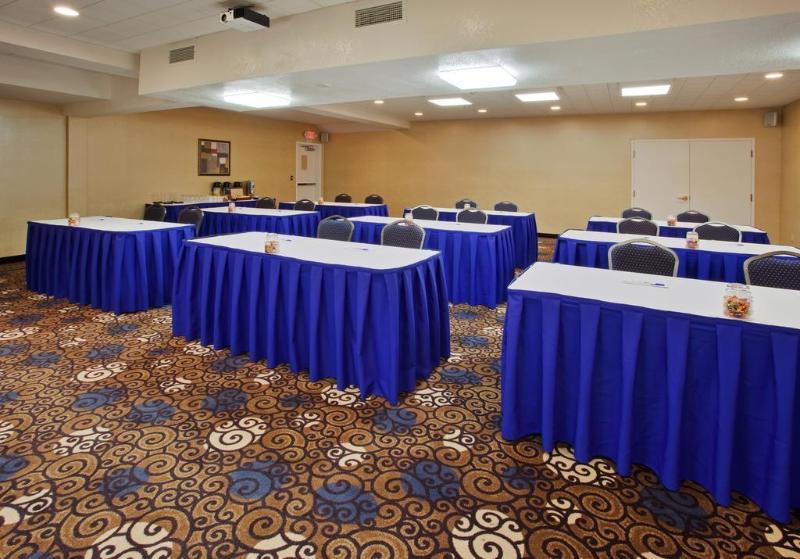 هتل Country Inn & Suites By Radisson, San Jose International Airport, Ca