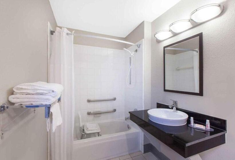 酒店 Days Inn By Wyndham Ennis