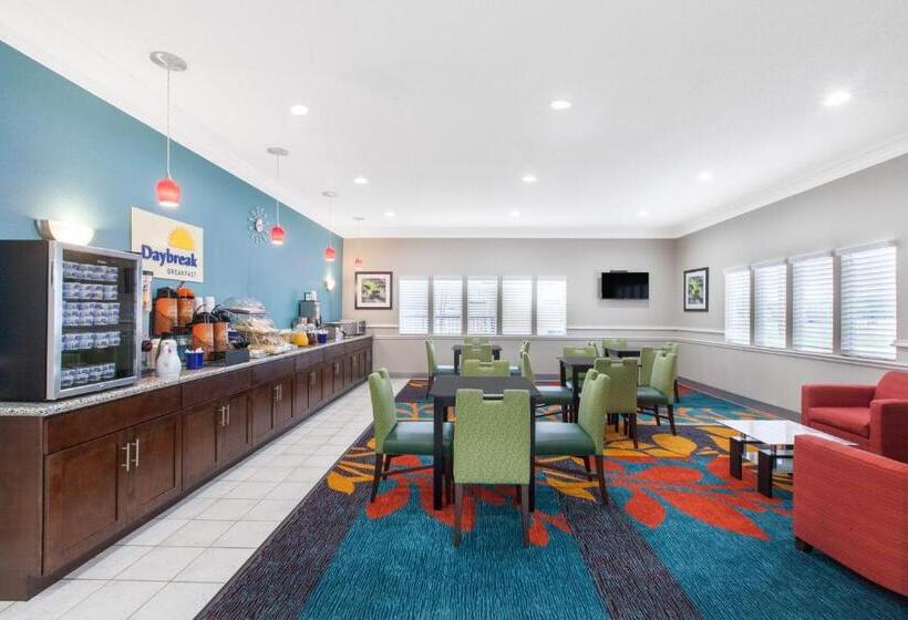 酒店 Days Inn By Wyndham Ennis