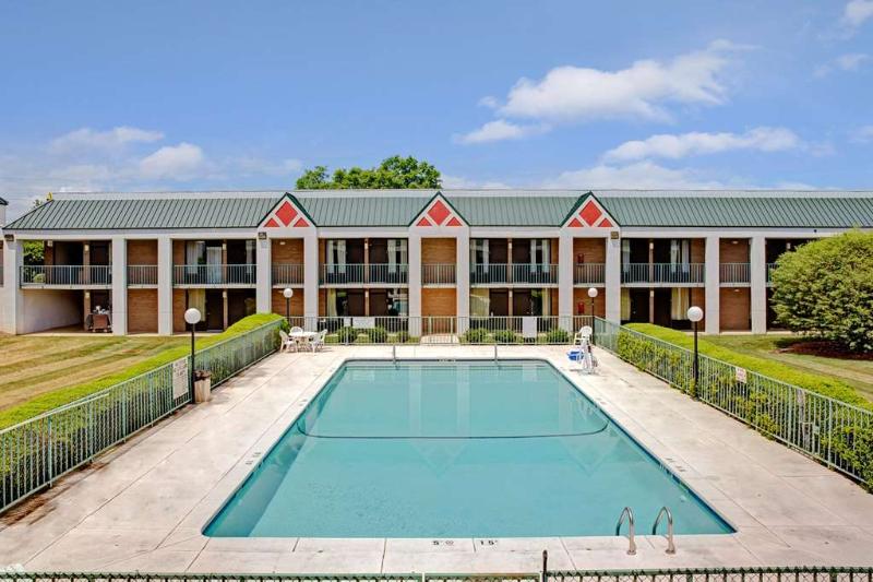 ホテル Days Inn Cornelius Lake Norman