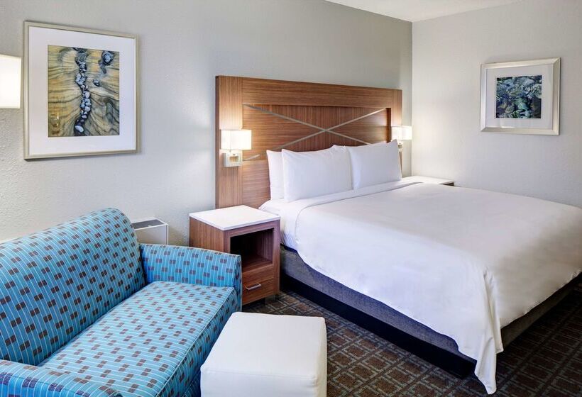 هتل Doubletree By Hilton Milwaukee Downtown