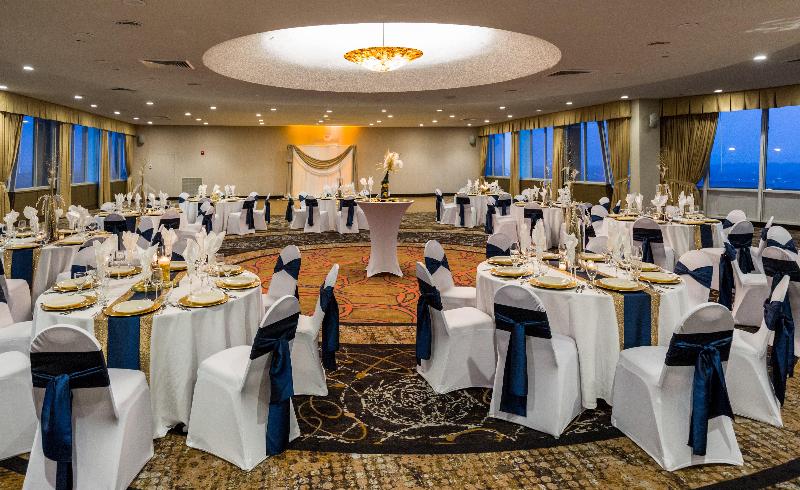 هتل Holiday Inn Des Moines Downtown Mercy Campus, An Ihg