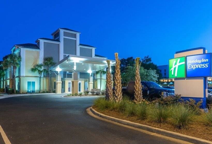 هتل Holiday Inn Express Charleston Us Highway 17 & I 526, An Ihg