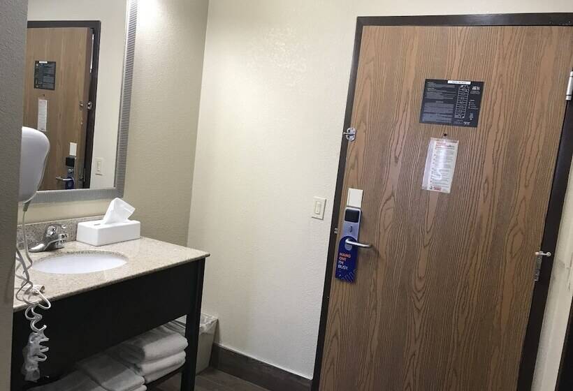 בית מלון כפרי Holiday Inn Express London I 70, An Ihg