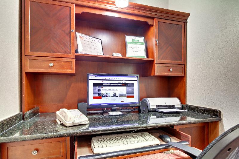 酒店 Holiday Inn Express Marshfield   Springfield Area, An Ihg