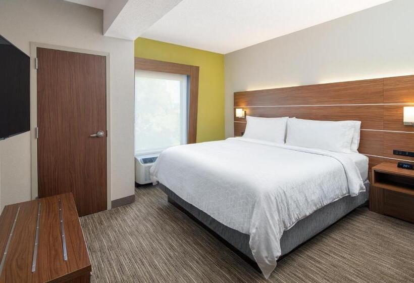 ホテル Holiday Inn Express Statesboro, An Ihg